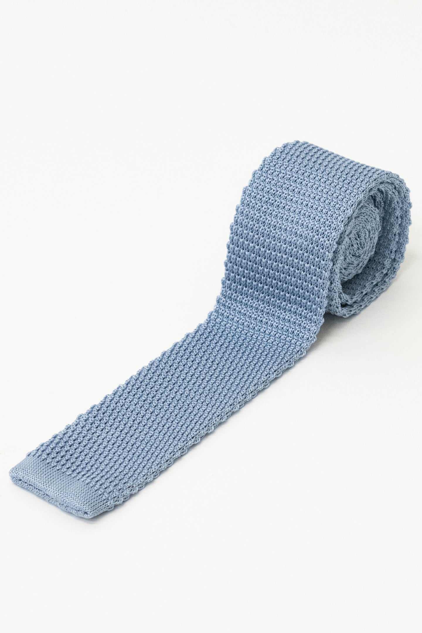 Knightsbridge Neckwear Plain Sky Blue Silk Knitted Tie