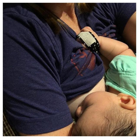 nurselet-nursing-shirt-breastfeeding-mom-nipple-shield