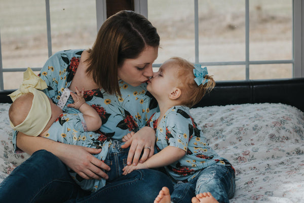 nurselet-breastfeeding-mom-must-haves-grateful-small-business