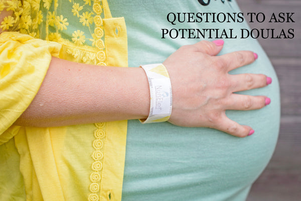 nurselet-postpartum-doula-childbirth-doula-natural-parenting-how-to-choose-doula-nursing-bracelet