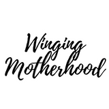 winging-motherhood-nurselet-bracelet-make-wardrobe-breastfeeding-friendly-hands-free-shirt-holder-reminder-bracelet-maternity-fashion