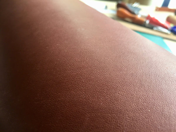 sonder leather kangaroo close up