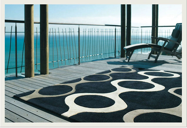 Black and white circled rug