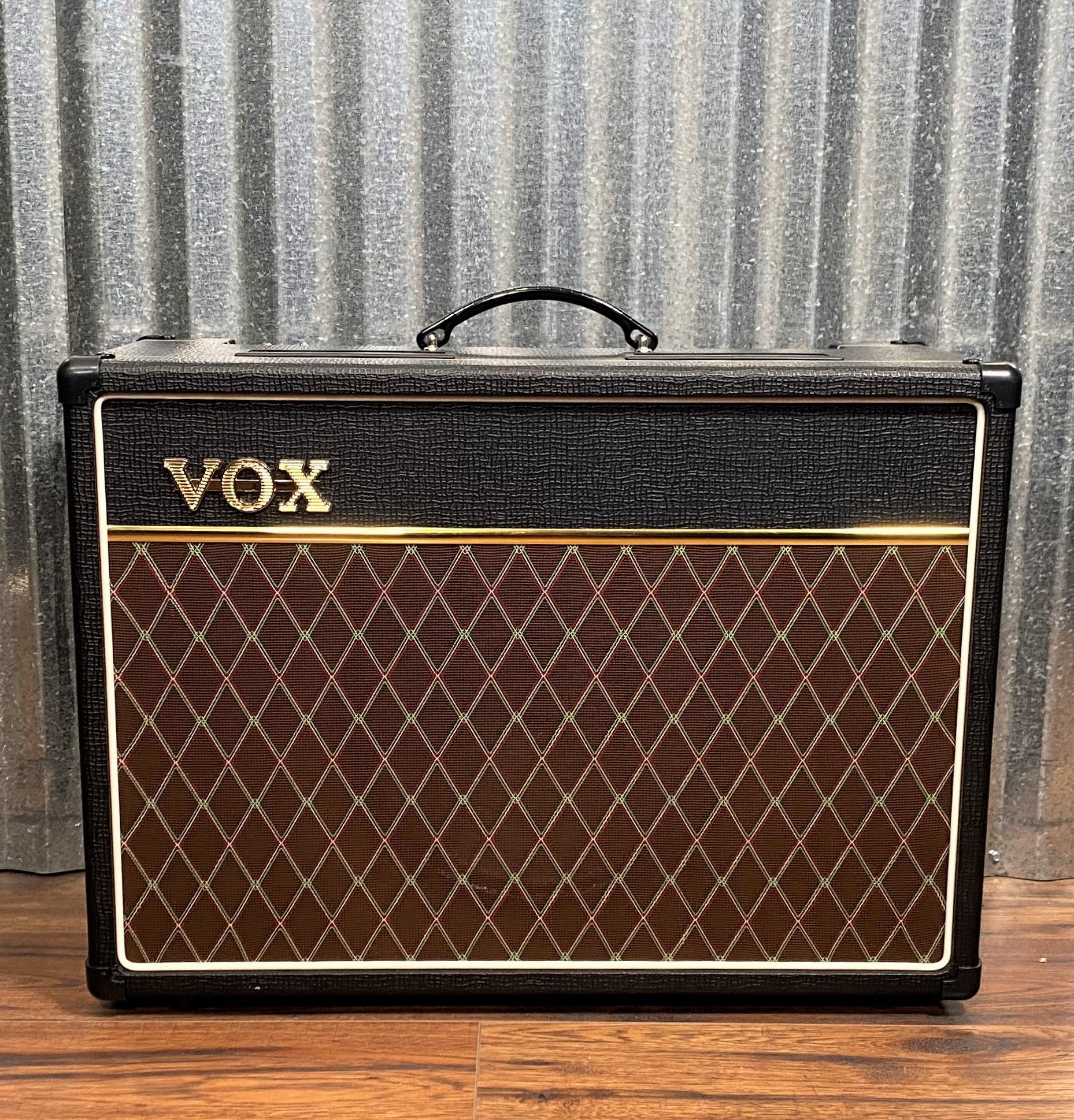 vox ac15 custom with celestion greenback speaker