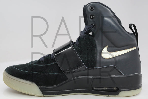 air yeezy 1 black glow