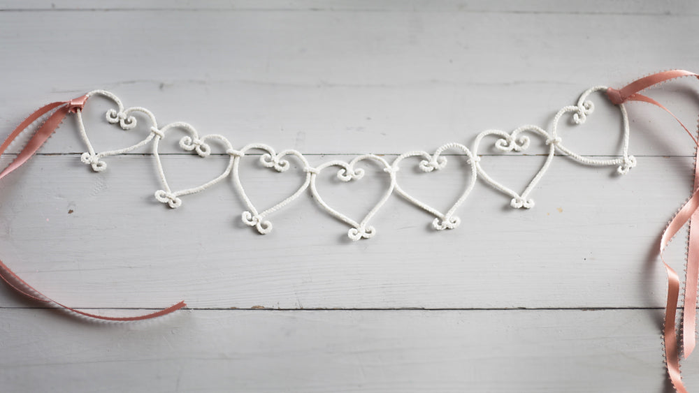 pipe cleaner heart garland