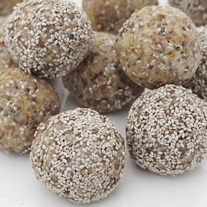 Jamie Oliver's apricot, ginger & cashew nut energy balls