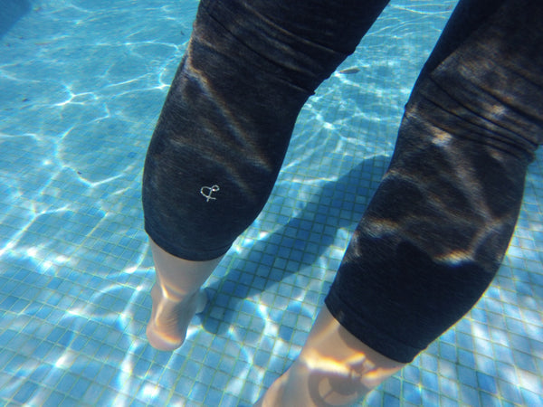 Swimming with lightweight tights