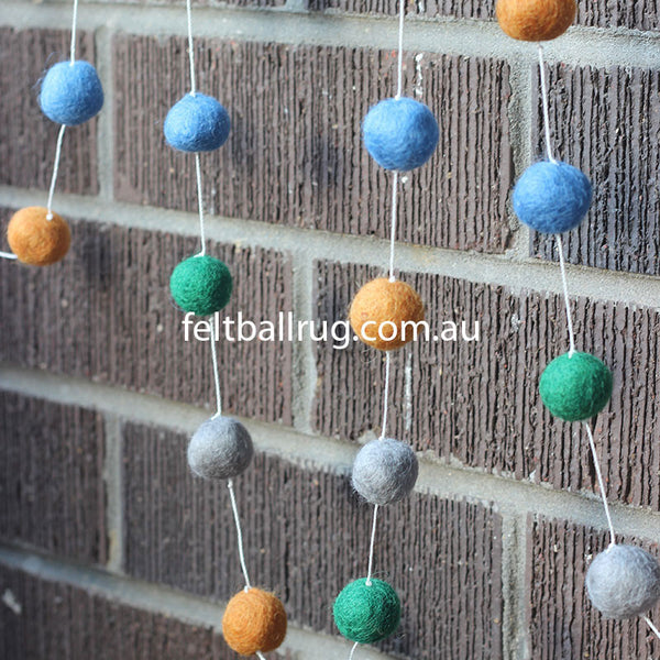 pom pom garland 