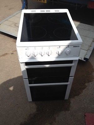 white freestanding electric cooker