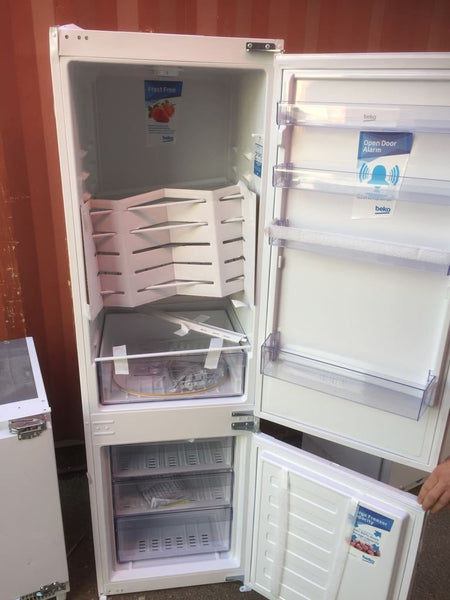 BEKO BCFD173 Integrated 70/30 Fridge Freezer â Safeer Appliances Ltd