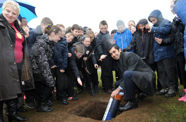 Humza Yousef MSP helps helped children from local primary schools bury a special time capsule - Time Capsules UK