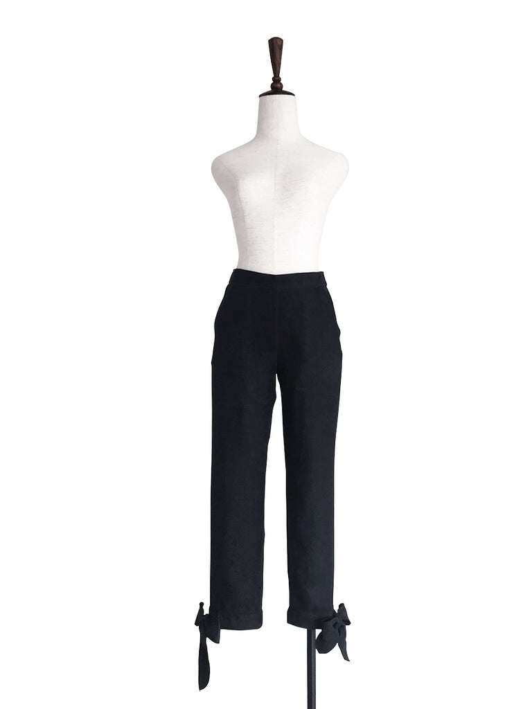 ankle black trousers