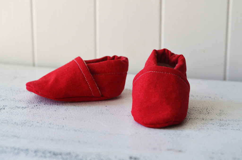 christmas themed baby shoes