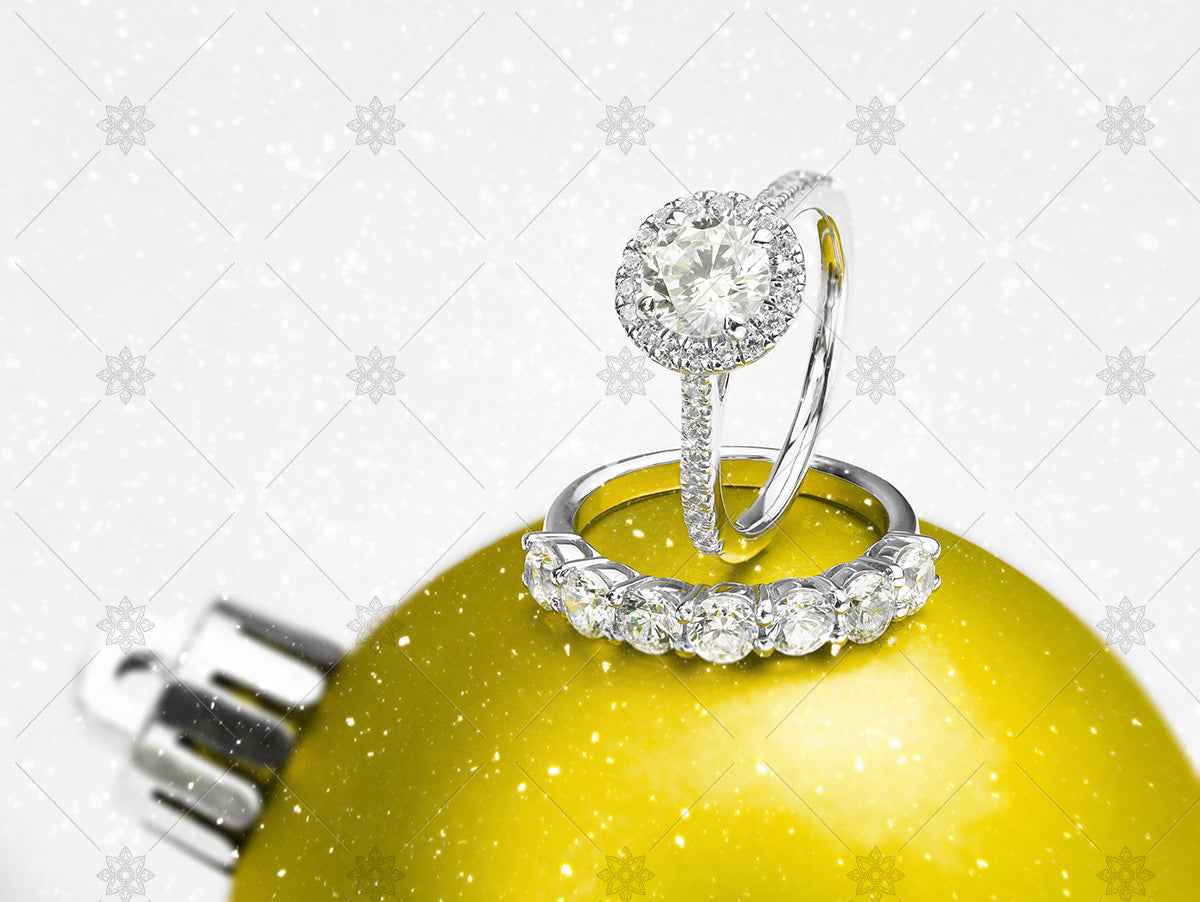 christmas rings on yellow bauble