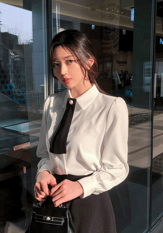 Pearl Point Tie Blouse