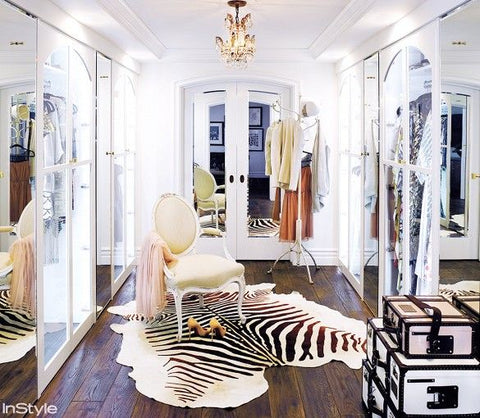 lauren-conrad-closet-zebra-rug