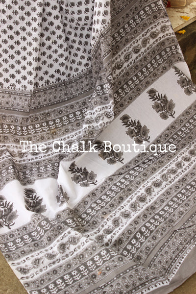 White and Grey Bagru Hand Block Print Mul Cotton saree.-The Chalk Boutique