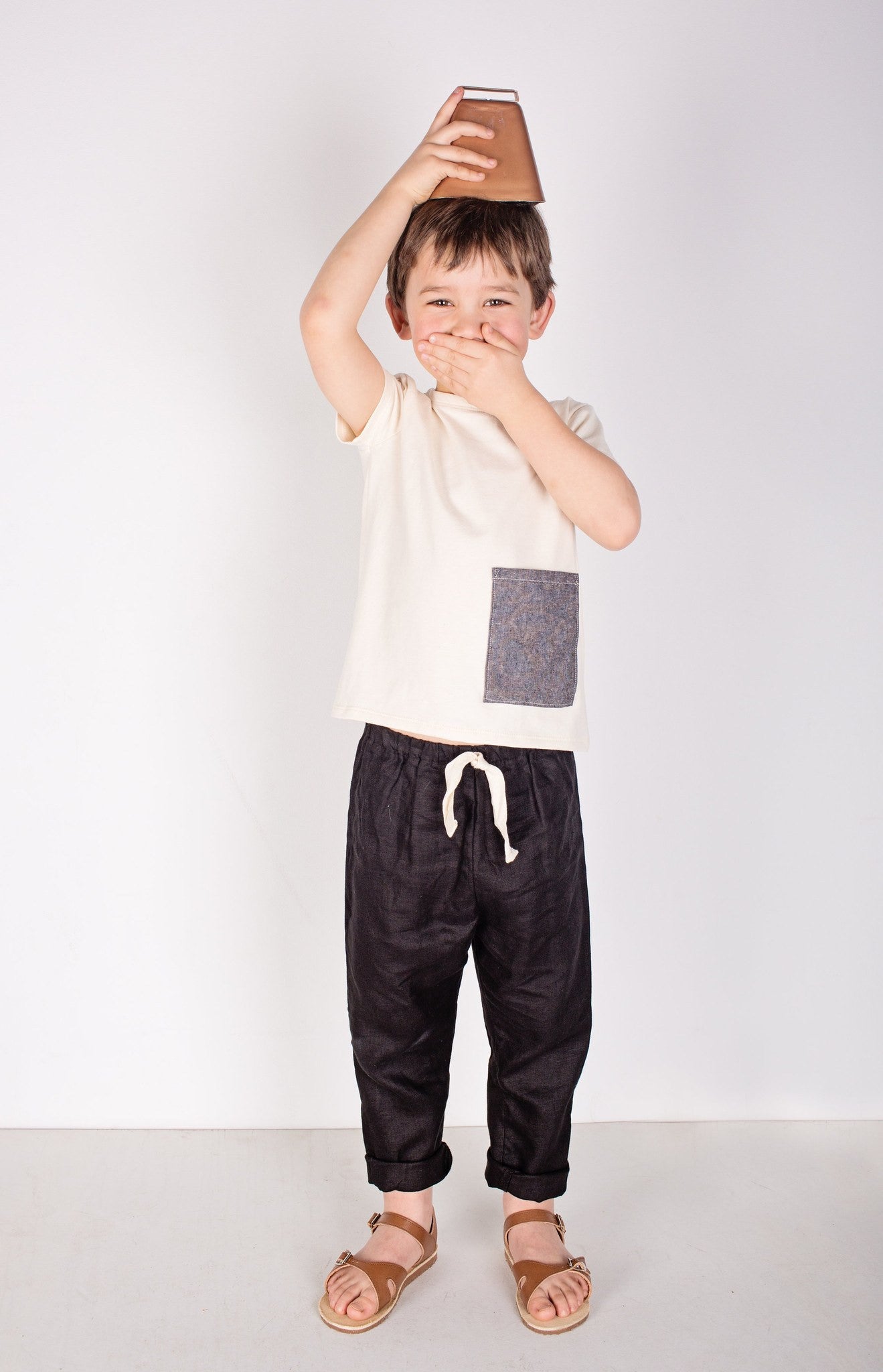 fawn&forest Tortoise & the Hare Hemp Tee - Charcoal Linen Pocket - 12/18m - fawn&forest