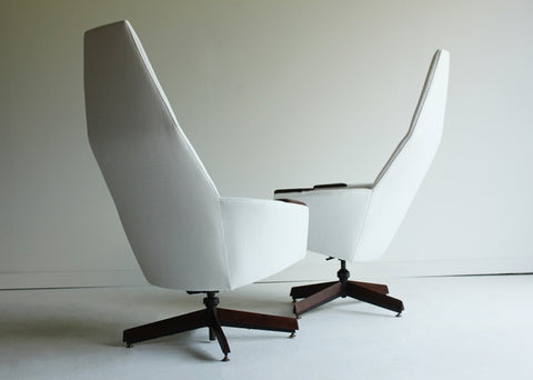 adrian-pearsall-high-back-lounge-chairs-the-swanky-abode-02