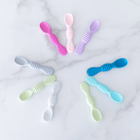 baby led weaning spoons in different colors
