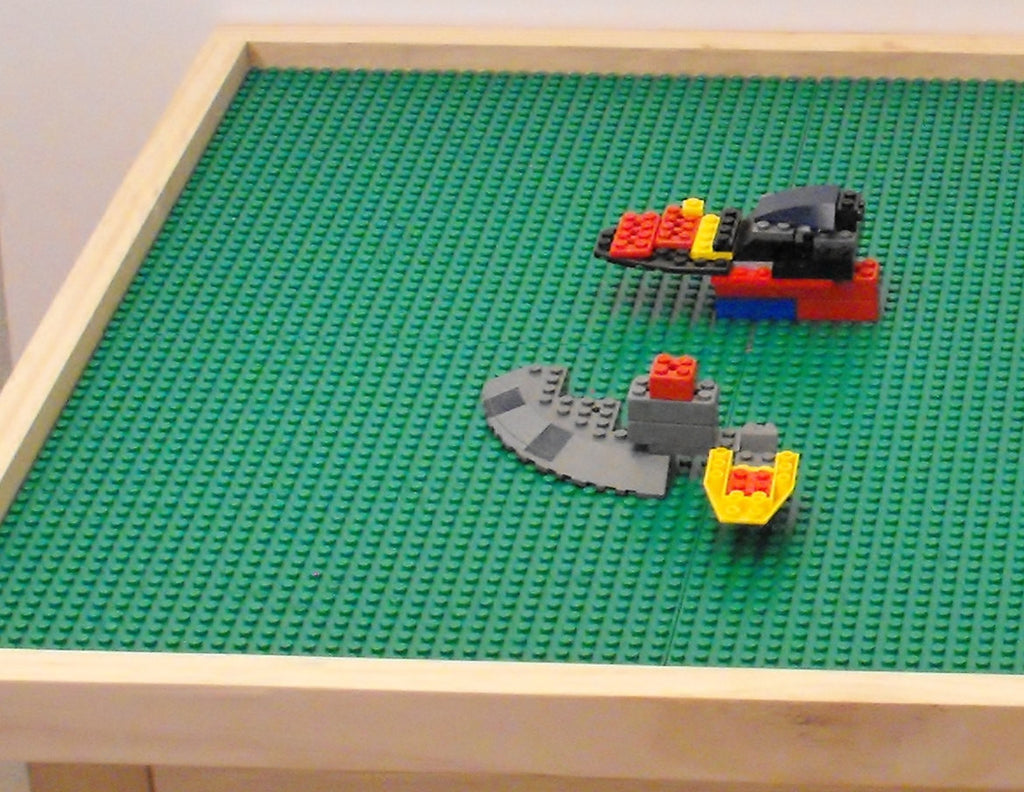 classic lego table