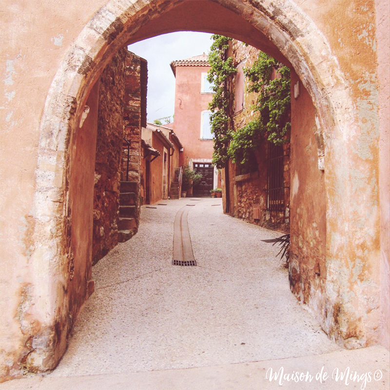 roussillon provence france