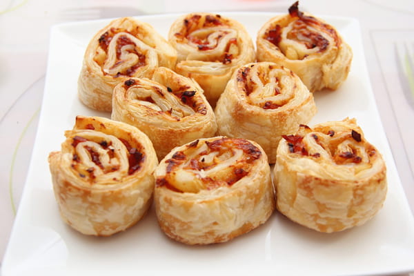 Hawaiian Pizza Scrolls