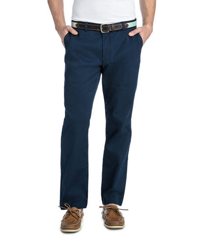 Vineyard Vines Breaker Pant are sharp looking mens pants that look great for the office or on the town. Shop Globuswinshot Clothing for a large selection of Vineyard vines and same day shipping