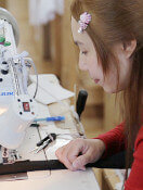 An artisan at our Osaka belt workshop