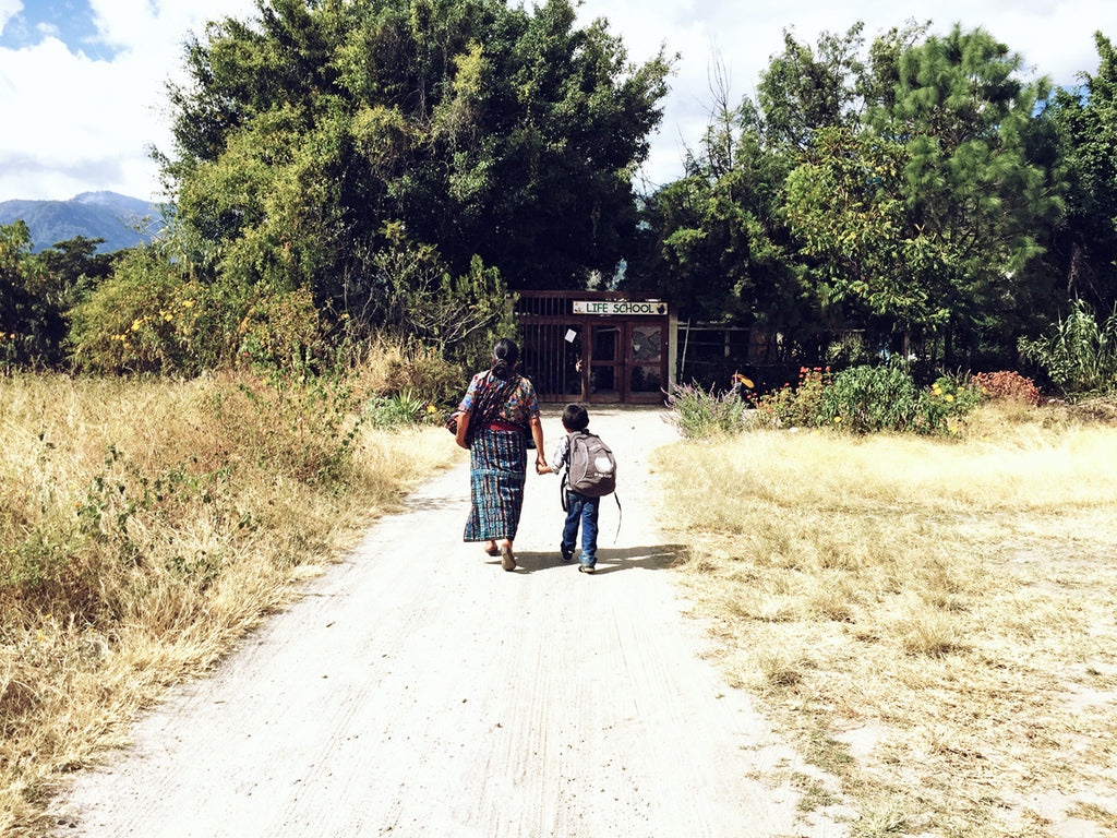 scholarship, backpack, mayan children, hiptipico, school, give back