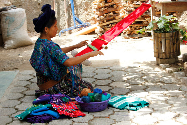 Hiptipico blog, lifestyle blog, travel blog, Mayan Artisan Guatemala, traje tipico, traditional mayan dress