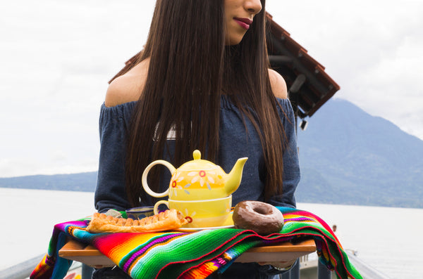 hiptipico lifestyle blog ethical fashion guatemala, mexican woven blanket, instameet, lake atitlan, tea party