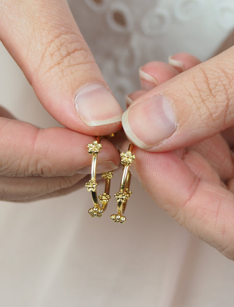 Midi gold blossom flower hoop earrings