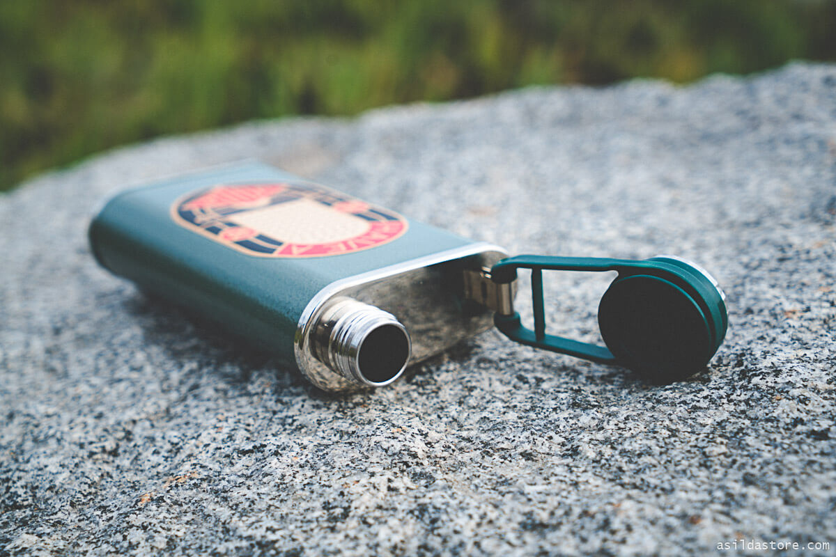 Stanley flask and insulated bottle