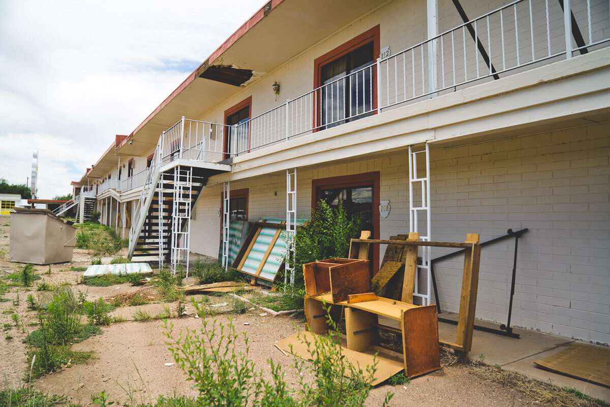 Route 66 Attractions: Apache Motel