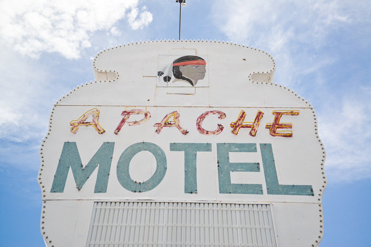 Route 66 Attractions: Apache Motel