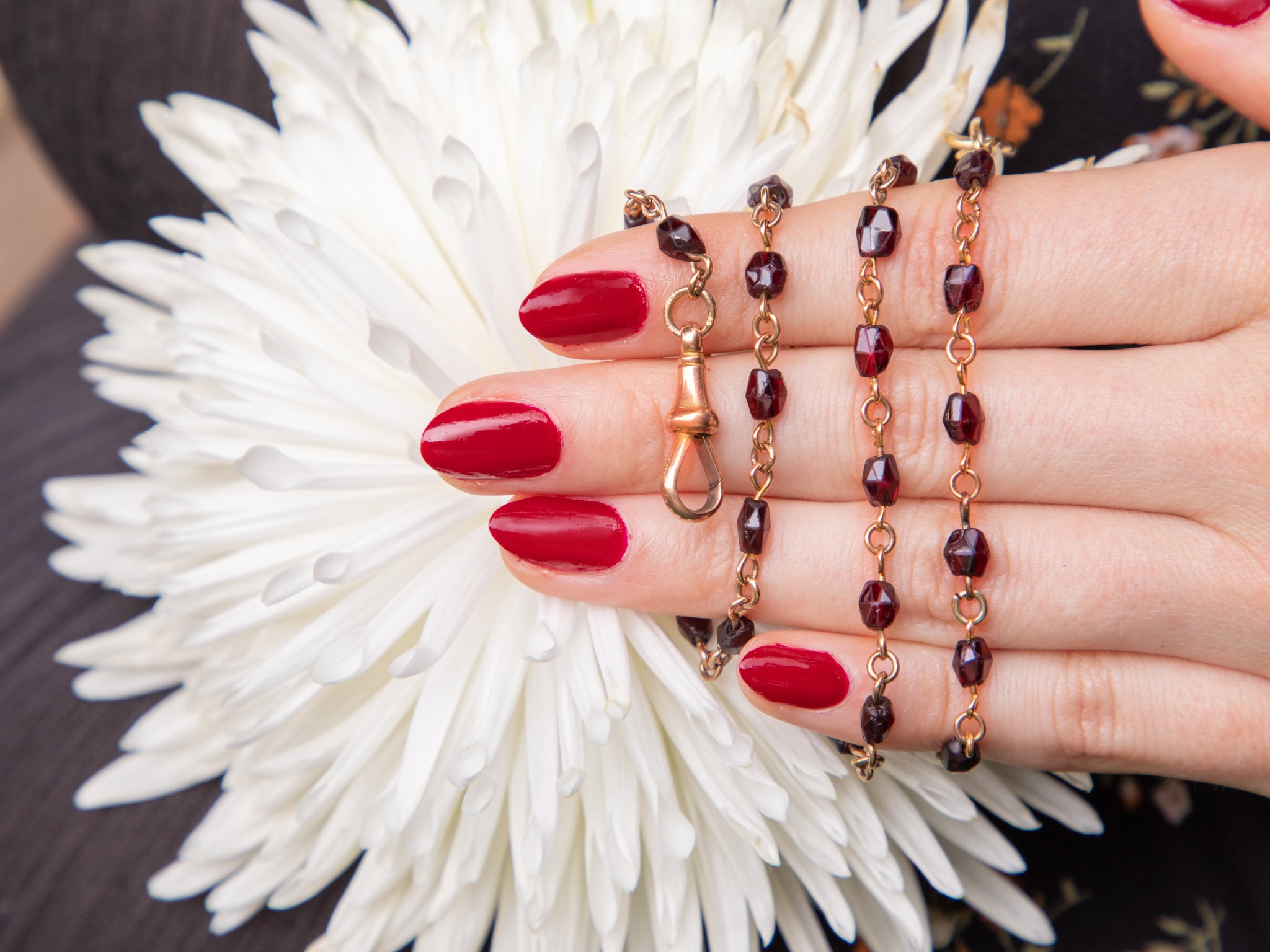 Antique faceted Garnet Chain Necklace