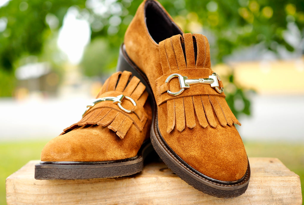 Billi Bi - Cognac Shoes with Gold Chain - The Nest Shop