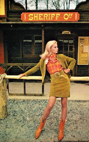 1966 Photo of Samantha Jones in some of the brilliantly coloured Western boots, shorter-than-ever skirts in rough suede, ruffled cottons, silver buckles and stetsons of the new Western Look and Willy Rizzo photographed them in La Vallée des Peaux Rouge and at the River Ranch. Fashion chosen by Cherry Twiss.