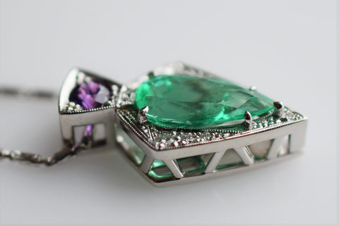 Pendant Featuring Colombian Emerald from Chivor