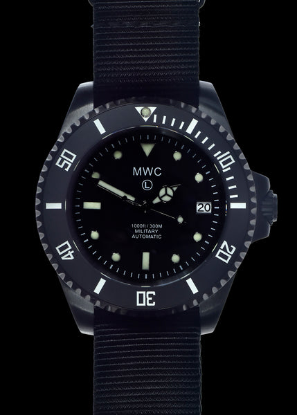 mwc submariner military dive watch