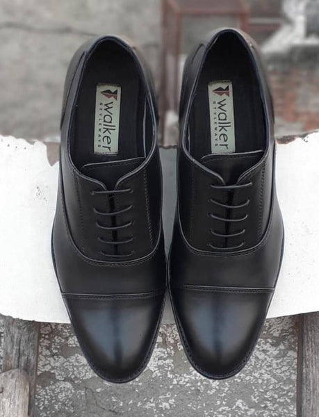 black oxford toe cap shoes