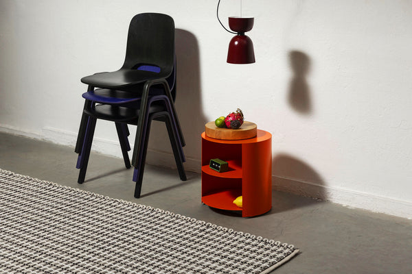 Hide Side Table by Karoline Fesser - Hem