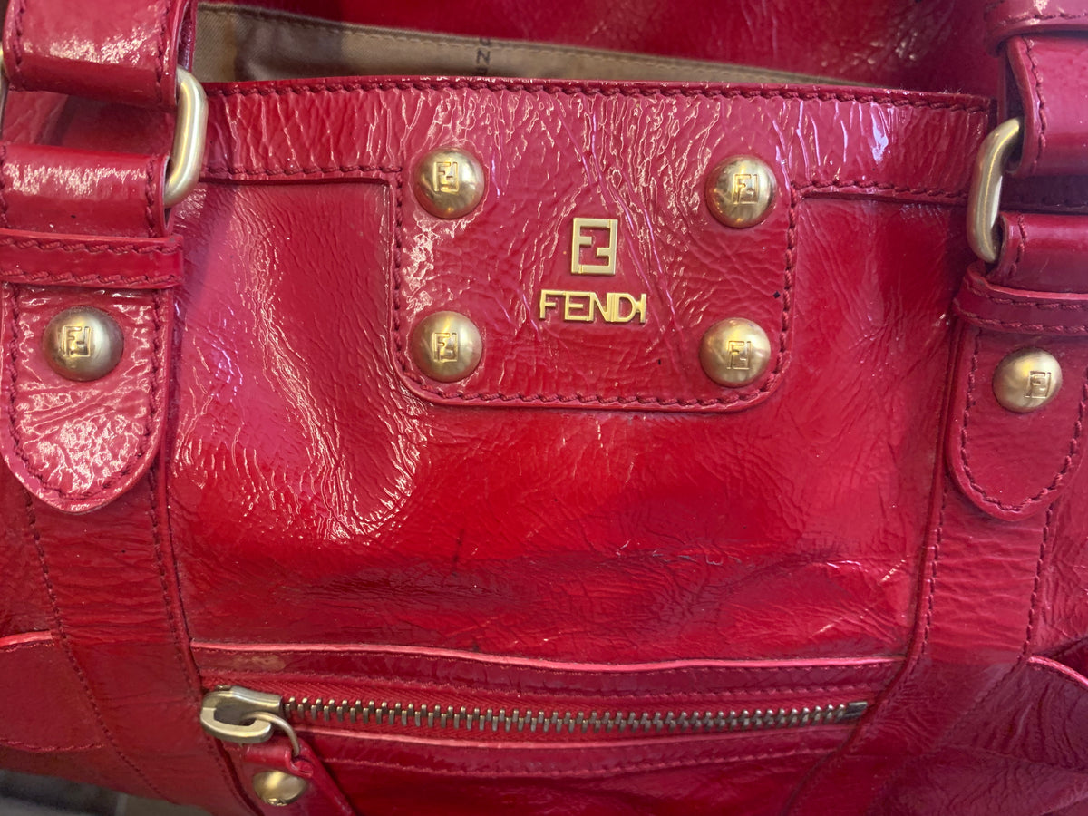 BORSA FENDI IN VERNICE ROSSA