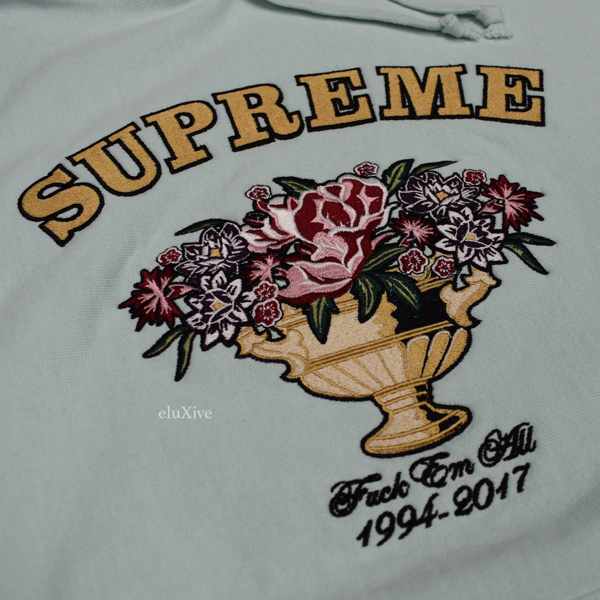 supreme centerpiece flower hoodie