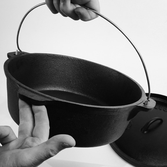 How To Season A New Cast Iron Dutch Oven For The First Time Campmaid 