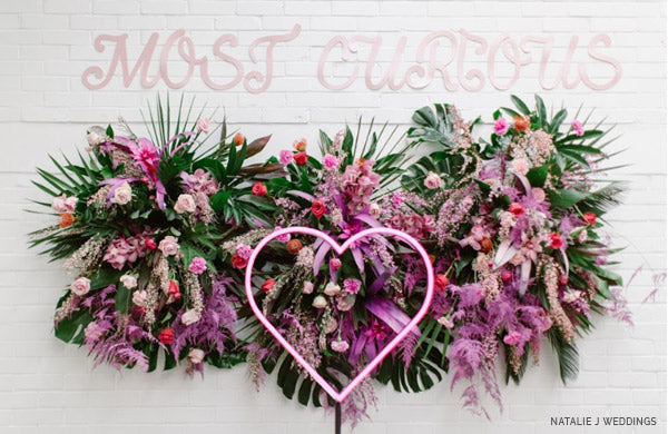 Most Curious Wedding Fair 2017 Neon Heart