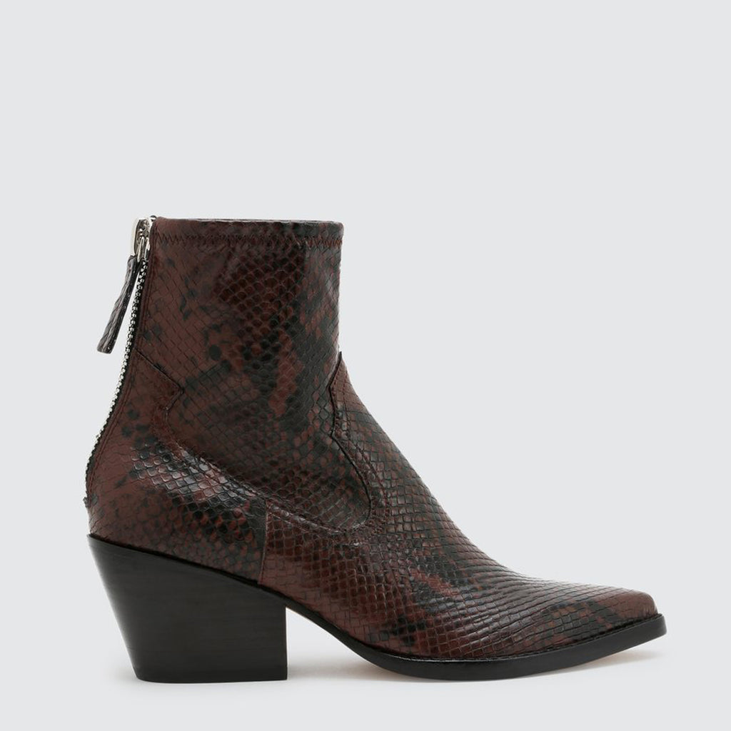 shanta bootie dolce vita