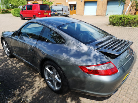 Porsche 911 Carrera 